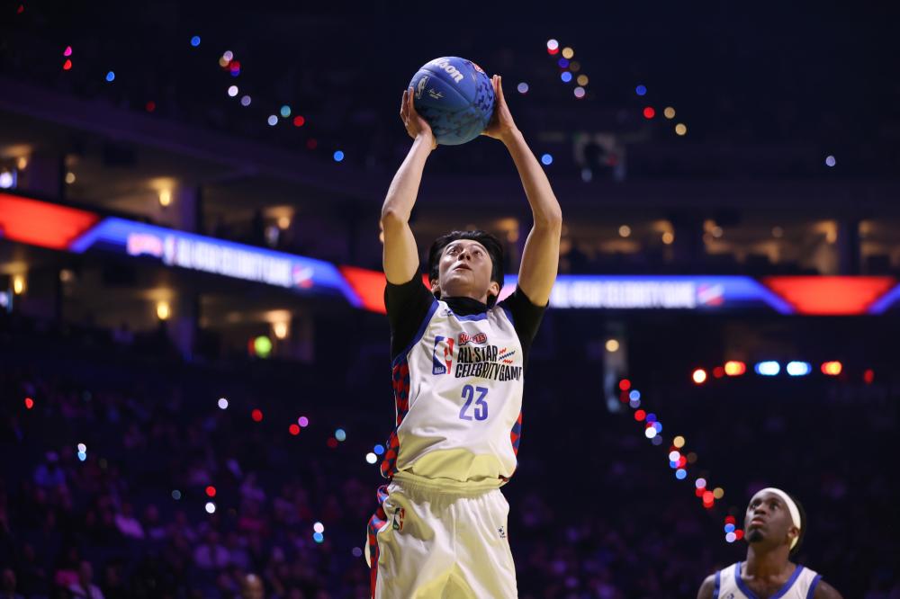 他在阿贾克 他在阿贾克