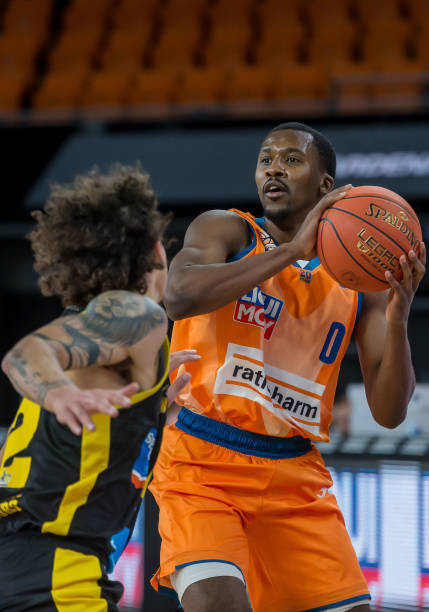 球迷们翘首 球迷们翘首